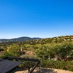 With Pool Near The Golf Course סן-מקסים