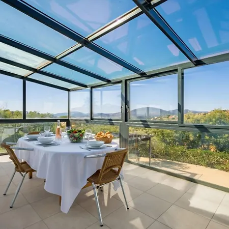 With Pool Near The Golf Course Διαμέρισμα